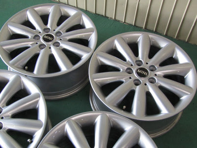 新車外し品・MINI・クーパーS・ミニワン・カブリオ・F55・F56・F57【ホイール】MINI　F55/F56　クーパー純正　コスモススポーク499【タイヤ】ハンコック　ベンタス　Prime4（プライム4）（保土ヶ谷本店）