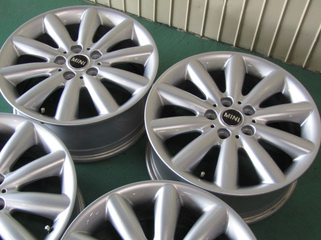 新車外し品・MINI・クーパーS・ミニワン・カブリオ・F55・F56・F57【ホイール】MINI　F55/F56　クーパー純正　コスモススポーク499【タイヤ】ハンコック　ベンタス　Prime4（プライム4）（保土ヶ谷本店）