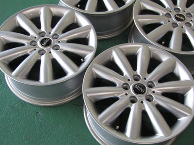 新車外し品・MINI・クーパーS・ミニワン・カブリオ・F55・F56・F57【ホイール】MINI　F55/F56　クーパー純正　コスモススポーク499【タイヤ】ハンコック　ベンタス　Prime4（プライム4）（保土ヶ谷本店）