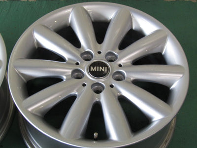 新車外しの冬物・MINI・クーパーS・ミニワン・カブリオ・F55・F56・F57【ホイール】MINI　F55/F56　クーパー純正　コスモススポーク499【タイヤ】DAVANTI（ダヴァンティ）WINTOURA（ウイントゥーラ）Plus（港北店）
