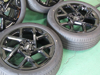 限定価格・MINI・JCW・F65・F66・F67【ホイール】MINI　F65　JCW　ジョンクーパーワークス純正　スプリントスポーク957【タイヤ】ピレリ　アイスゼロアシンメトリコ（保土ヶ谷本店）