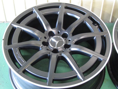 ガリキズ無しの美品・GLB35AMG・X247・GLB・GLA45AMG・GLA・H247【ホイール】メルセデスベンツ　X247　GLB35AMG　ウインター純正【タイヤ】ヨコハマ　アイスガードG075SUV（保土ヶ谷本店）