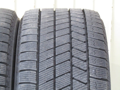 美品で超溝あり・アウディ・A3・A3スポーツバック【ホイール】アウディ　8V系　A3ウインター純正　5アームヘリカデザイン【タイヤ】ブリヂストン　ブリザックVRX3（保土ヶ谷本店）