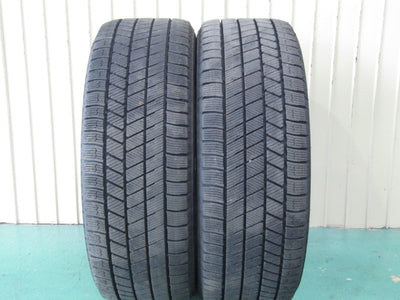 美品で超溝あり・アウディ・A3・A3スポーツバック【ホイール】アウディ　8V系　A3ウインター純正　5アームヘリカデザイン【タイヤ】ブリヂストン　ブリザックVRX3（保土ヶ谷本店）