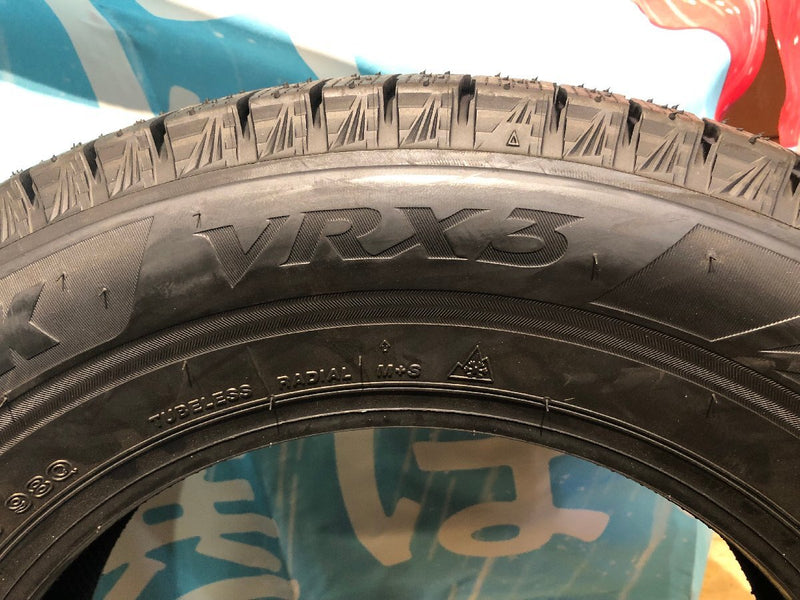 ※発送限定　新品　未使用　2022年製　ブリヂストン　ブリザック　VRX3　2022年製　215/65R16　アルファード　ヴェルファイア　CR-V　エルグランドなど　（世田谷店）