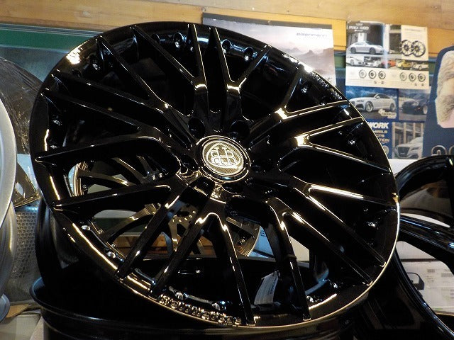 夏セット　新品ホイールと新品タイヤ4本セット　Gクラス専用　【アルミ】Rolfhartge　ロルフハルトゲ　X10G　RSF　Limited　Black　Edition　Flow　Forged　【タイヤ】ピレリ　スコーピオンZERO　MO1　（世田谷店）