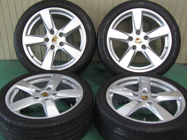 綺麗な純正品・ケイマン・ボクスター【ホイール】Porsche（ポルシェ）981型　ケイマンS純正【タイヤ】ヨコハマ　ADVAN（アドバン）スポーツV105　ポルシェ承認（保土ヶ谷本店）