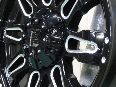 赤字処分価格・プラド・ハイラックス【ホイール】オフビート　LEXXEL（レクセル）BALANO（バレーノ）【タイヤ】MONSTA（モンスタ）テレーングリッパー（港北店）