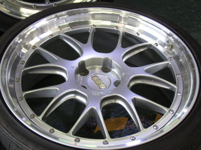 豪華付属品付きで美品・レクサス・LS460・LS600h・アルファード・ヴェルファイア【ホイール】BBS　LM-R　LM325　DS-SLD　Forged【タイヤ】NITTO（ニットー）INVO（インヴォ）（港北店）