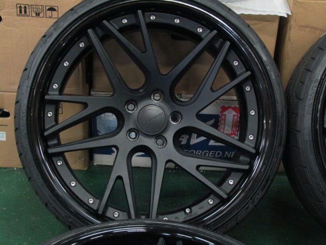 チューナー設定・LS460・LS600h【ホイール】WORK　グノーシスCVX　ブラックアルマイトリム【タイヤ】NITTO（ニットー）NT555　G2（港北店）