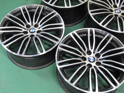 ガリキズ無しの美品・5シリーズ・G30・G31・6シリーズ・G32【ホイール】ＢＭＷ　G30　5シリーズ　Ｍスポーツ純正　 ダブルスポークスタイリング664M【タイヤ】ハンコック　ベンタスS1Evo3（保土ヶ谷本店）