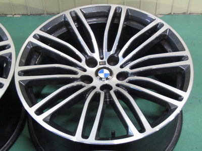 ガリキズ無しの美品・5シリーズ・G30・G31・6シリーズ・G32【ホイール】ＢＭＷ　G30　5シリーズ　Ｍスポーツ純正　 ダブルスポークスタイリング664M【タイヤ】ハンコック　ベンタスS1Evo3（保土ヶ谷本店）