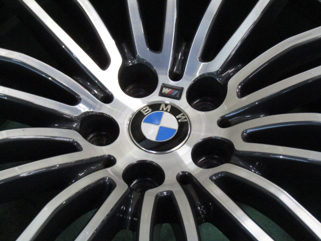 ガリキズ無しの美品・5シリーズ・G30・G31・6シリーズ・G32【ホイール】ＢＭＷ　G30　5シリーズ　Ｍスポーツ純正　 ダブルスポークスタイリング664M【タイヤ】ハンコック　ベンタスS1Evo3（保土ヶ谷本店）