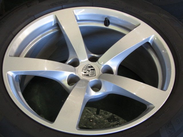 冬のお買い得セット・ポルシェ・マカン・マカンS【ホイール】ポルシェ　95b系　マカン　ベースグレード前期純正【タイヤ】ピレリ　アイスゼロアシンメトリコ（保土ヶ谷本店）