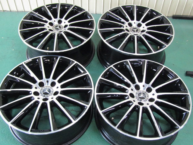 冬もお洒落に・Cクラス・W205・S205【ホイール】メルセデスベンツ　W205　Cクラス純正　AMGマルチスポーク【タイヤ】ブリヂストン　ブリザックWZ-1（保土ヶ谷本店）