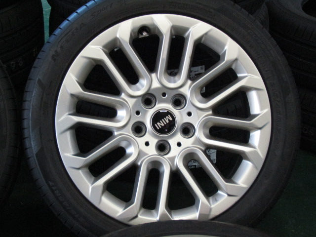 希少モデル・MINI・F65・F66・F67・5ドア・3ドア・コンバーチブル【ホイール】MINI　F65　5ドア　MINIクーパー純正　Uスポーク956【タイヤ】NEXEN（ネクセン）Nferaスポーツ　BMW承認タイヤ（港北店）