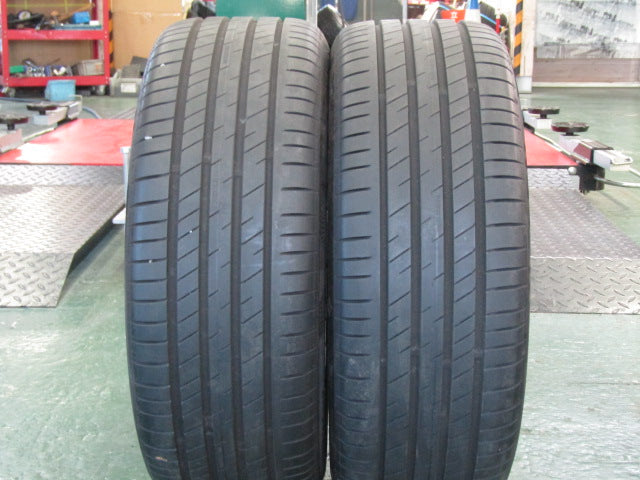 希少モデル・MINI・F65・F66・F67・5ドア・3ドア・コンバーチブル【ホイール】MINI　F65　5ドア　MINIクーパー純正　Uスポーク956【タイヤ】NEXEN（ネクセン）Nferaスポーツ　BMW承認タイヤ（港北店）