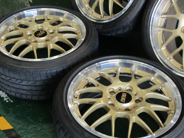 ポルシェ・911・996カレラ【ホイール】BBS　RS-GT　RS927H/RS928　Forged【タイヤ】F：ブリヂストン　ポテンザRE050　R：ダンロップ　ディレッザZ2（港北店）