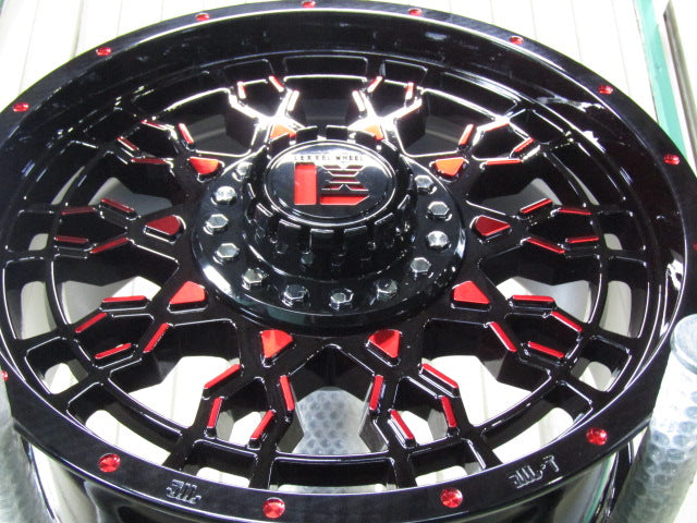 赤字処分価格・プラド・ハイラックス【ホイール】オフビート　LEXXEL（レクセル）PreDator（プレデター）【タイヤ】MONSTA（モンスタ）テレーングリッパー（港北店）