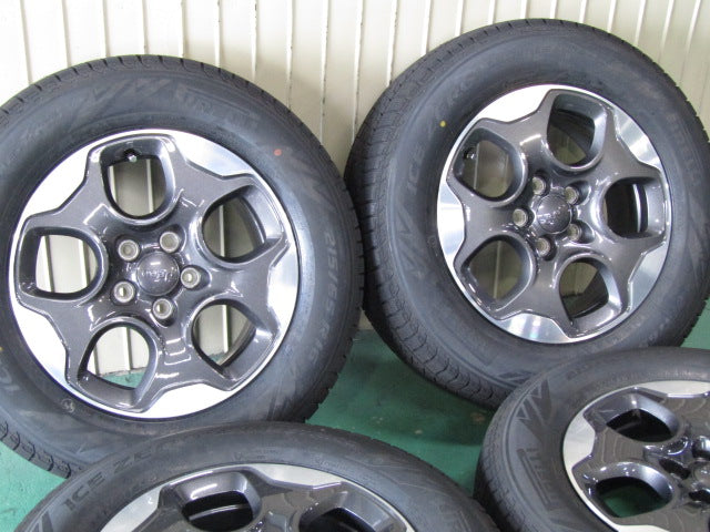 限定冬セット・Jeep・レネゲード【ホイール】クライスラー　BV13系　Jeepレネゲード　ロンジチュード純正【タイヤ】ピレリ　アイスゼロアシンメトリコ（保土ヶ谷本店）