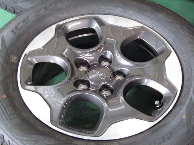 限定冬セット・Jeep・レネゲード【ホイール】クライスラー　BV13系　Jeepレネゲード　ロンジチュード純正【タイヤ】ピレリ　アイスゼロアシンメトリコ（保土ヶ谷本店）