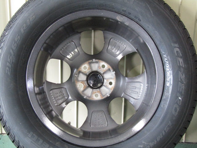 限定冬セット・Jeep・レネゲード【ホイール】クライスラー　BV13系　Jeepレネゲード　ロンジチュード純正【タイヤ】ピレリ　アイスゼロアシンメトリコ（保土ヶ谷本店）