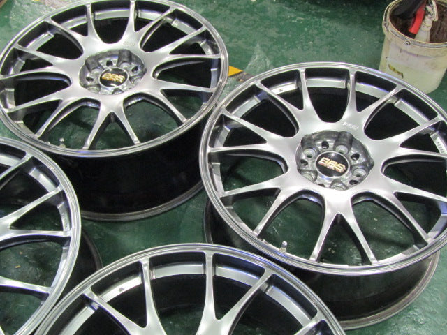 ポルシェ・カイエン・フォルクスワーゲン・トゥアレグ【ホイール】BBS　RE-R　RE035　Forged【タイヤ】ヨコハマ　PARADA　スペックX（港北店）