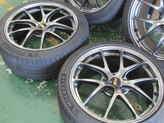 ガリキズ無し・アウディA3・S3・ゴルフ8・ビートル【ホイール】BBS　RI-A　Forged　DBカラー　RI-A023【タイヤ】弊社指定輸入タイヤ（港北店）