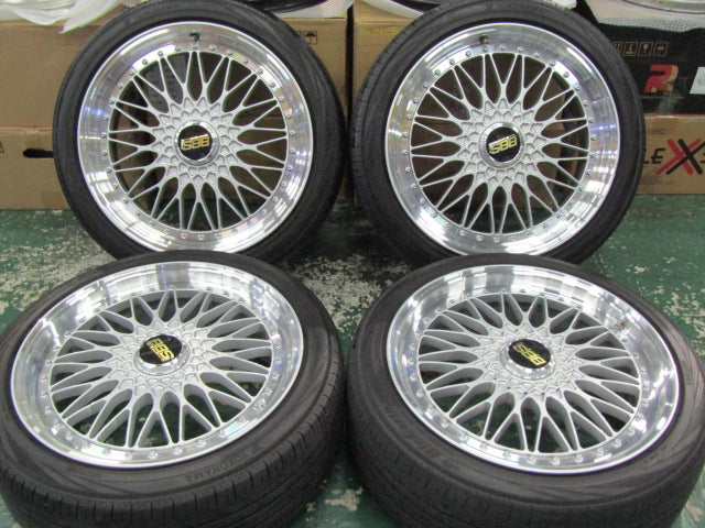 アルファード・ヴェルファイア・フーガ【ホイール】BBS　スーパーRS　RS557　Forged【タイヤ】ヨコハマ　ブルーアースRV02（港北店）
