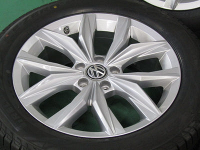 限定冬セット・フォルクスワーゲン・ティグアン【ホイール】フォルクスワーゲン　AD1系　ティグアン純正　KINGSTON（キングストン）【タイヤ】ピレリ　アイスゼロアシンメトリコ（保土ヶ谷本店）