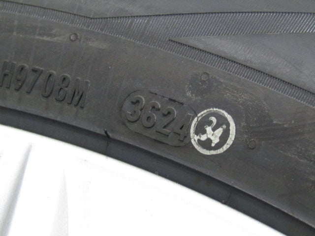 限定冬セット・フォルクスワーゲン・ティグアン【ホイール】フォルクスワーゲン　AD1系　ティグアン純正　KINGSTON（キングストン）【タイヤ】ピレリ　アイスゼロアシンメトリコ（保土ヶ谷本店）