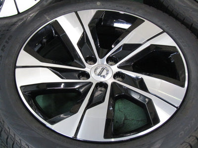 限定価格・ボルボ・V60クロスカントリー【ホイール】ボルボ　ZB系　V60クロスカントリー純正　5スポーク-1069【タイヤ】ピレリ　アイスゼロアシンメトリコ（保土ヶ谷本店）