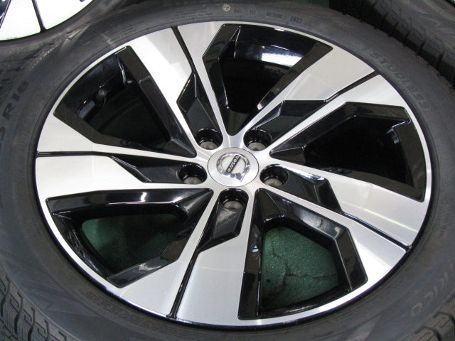 限定価格・ボルボ・V60クロスカントリー【ホイール】ボルボ　ZB系　V60クロスカントリー純正　5スポーク-1069【タイヤ】ピレリ　アイスゼロアシンメトリコ（保土ヶ谷本店）