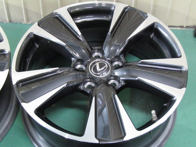 冬の現品特価・レクサス・UX・カローラクロス・C-HR・エスティマ【ホイール】レクサス　10系　UX　バージョンL純正【タイヤ】ピレリ　アイスゼロアシンメトリコ（保土ヶ谷本店）