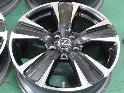 冬の現品特価・レクサス・UX・カローラクロス・C-HR・エスティマ【ホイール】レクサス　10系　UX　バージョンL純正【タイヤ】ピレリ　アイスゼロアシンメトリコ（保土ヶ谷本店）