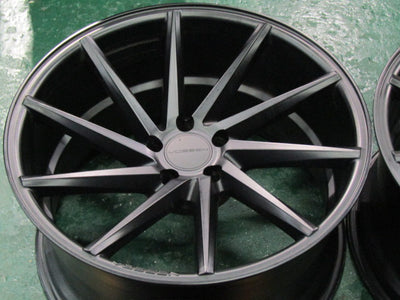 メルセデスベンツ・CLSクラス・C257【ホイール】VOSSEN（ヴォッセ）CVT　マットブラック【タイヤ】コンチネンタル　エクストリームコンタクトDWS06Plus（港北店）