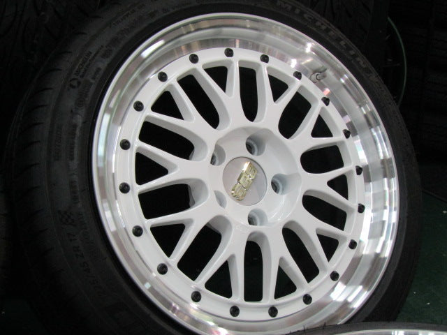 【車種】トヨタ　クラウン　セルシオ　センチュリー　マークX【ホイール】BBS　LM　リミテッドスタイル　WBP-SLD　専門業者後塗りパールホワイト【タイヤ】弊社指定輸入タイヤ （港北店）