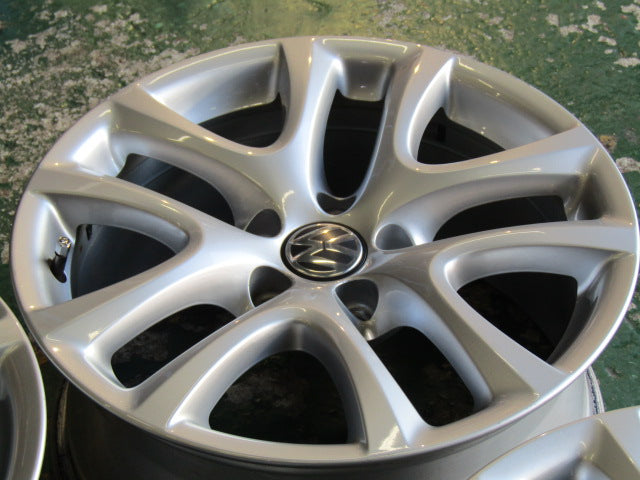 【車種】フォルクスワーゲン　シロッコ【ホイール】フォルクスワーゲン　13C系　シロッコTSI純正【タイヤ】ピレリ　アイスゼロアシンメトリコ （港北店）