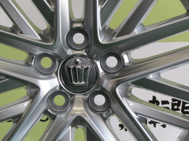 【車種】トヨタ【ホイール】トヨタ　210系クラウン　3.5アスリート純正　専門業者後塗りハイパーシルバー【タイヤ】クムホ　エクスタPS71 （港北店）