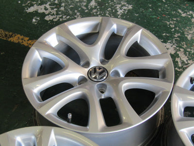 【車種】フォルクスワーゲン　シロッコ【ホイール】フォルクスワーゲン　13C系　シロッコTSI純正【タイヤ】MINERVA（ミネルバ）F205 （港北店）