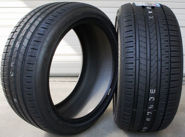 【車種】メルセデスベンツ【ホイール】ロリンザー　RS8【タイヤ】ファルケン　アゼニス　FK510 （港北店）