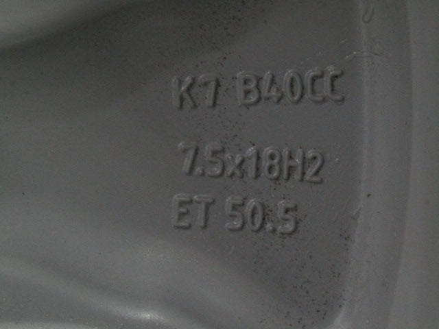 【車種】ボルボ　XC40【ホイール】ボルボ　XB系　XC40純正　5スポークデザイン921【タイヤ】ピレリ　アイスゼロアシンメトリコ （港北店）