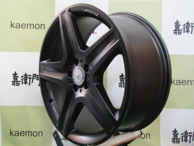 【車種】メルセデスベンツ【ホイール】メルセデスベンツ　W166　Mクラス純正　AMG5スポーク　専門業者後塗りマットブラック【タイヤ】ヨコハマ　アイスガードG075　SUV （港北店）