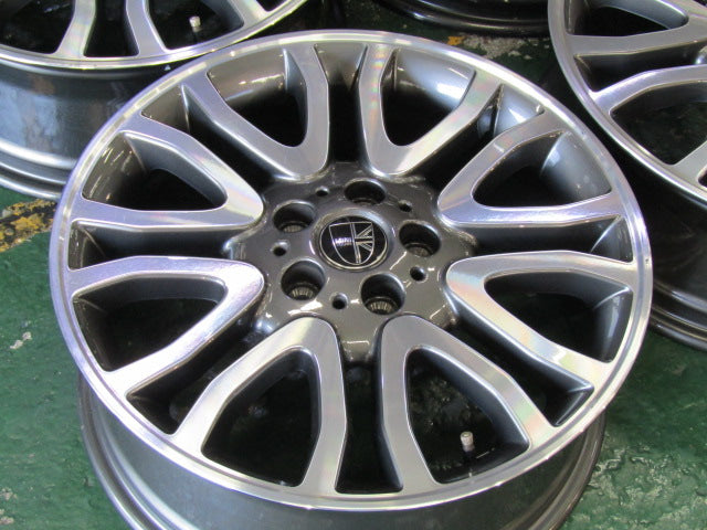 【車種】MINI【ホイール】MINI　F型　YOURS　クーパー純正　バニティスポーク　2トーン【タイヤ】NITTO　NT555　G2 （港北店）