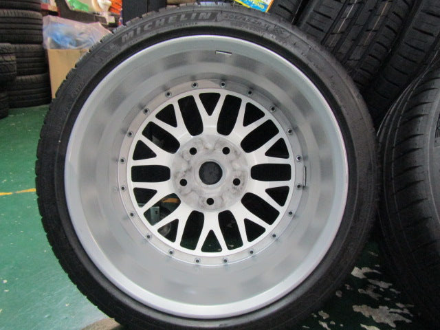 【車種】トヨタ　クラウン　セルシオ　センチュリー　マークX【ホイール】BBS　LM　リミテッドスタイル　WBP-SLD　専門業者後塗りパールホワイト【タイヤ】弊社指定輸入タイヤ （港北店）